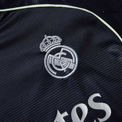 Real Madrid Udebanetrøje 2025/26 VALVERDE #8 [PREMIUM]