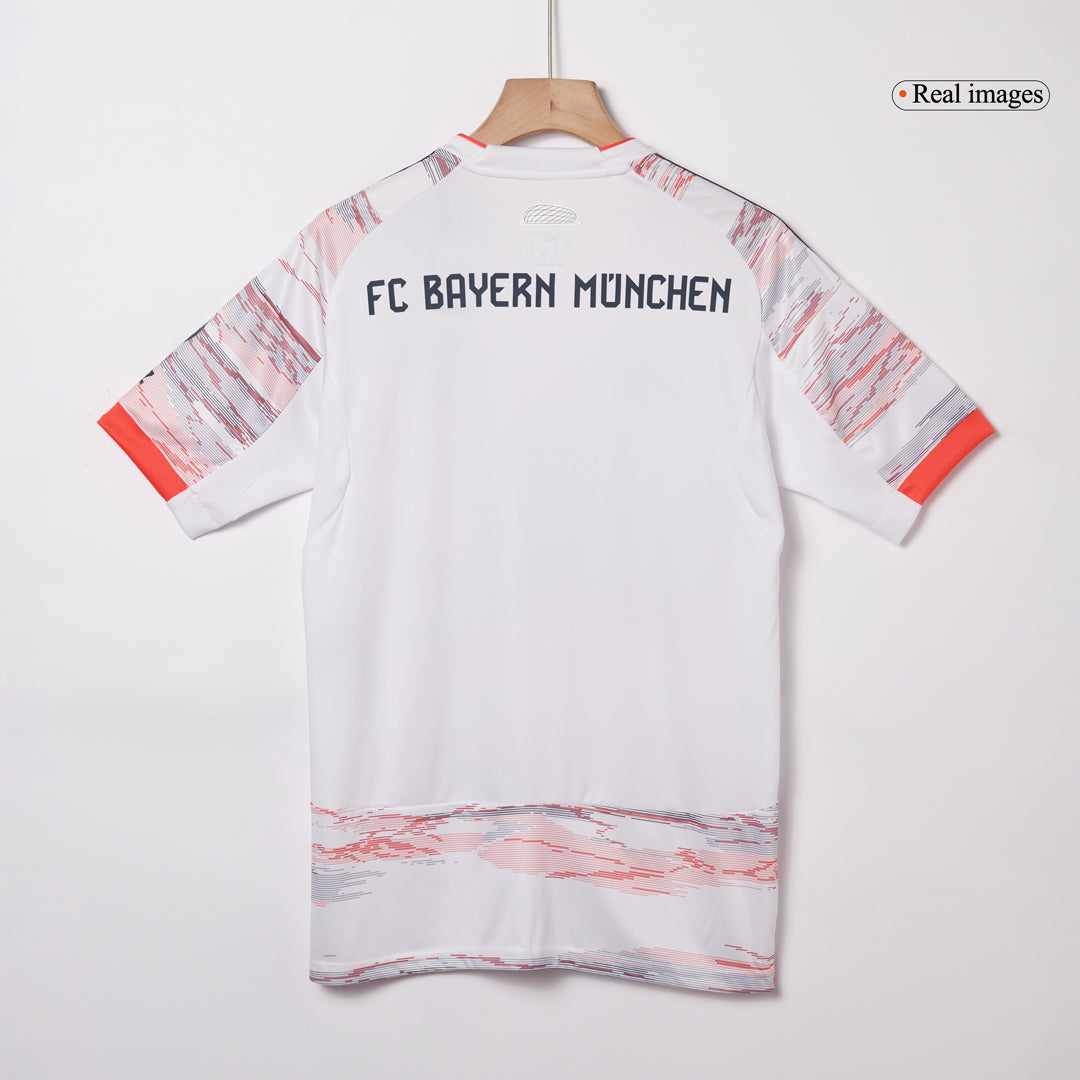 Bayern Munich Udebanetrøje 2025/26 UPAMECANO #2